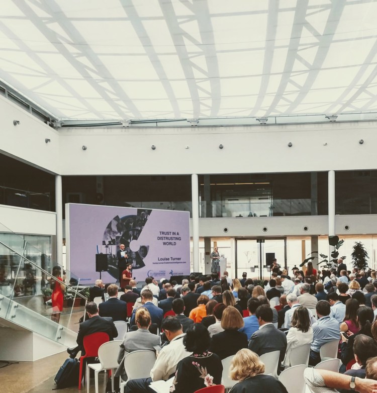 img_20190606_101235610_hdr